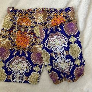 LiciFit Women Chakra Regular Shorts- Medium